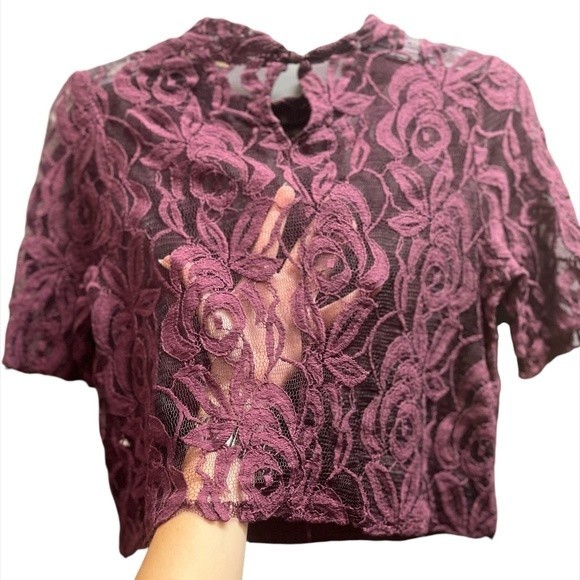 Lovely 153 Purple Lace Short Sleeve Crop Top - Picture 3 of 4
